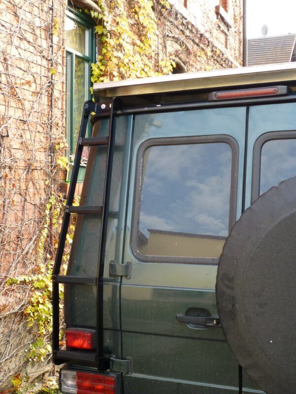 Rear ladder for G-Wagen, driver's side install