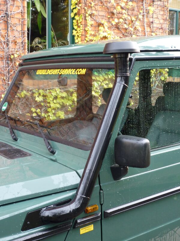 Snorkel for G-Wagen 463 with a rain cap